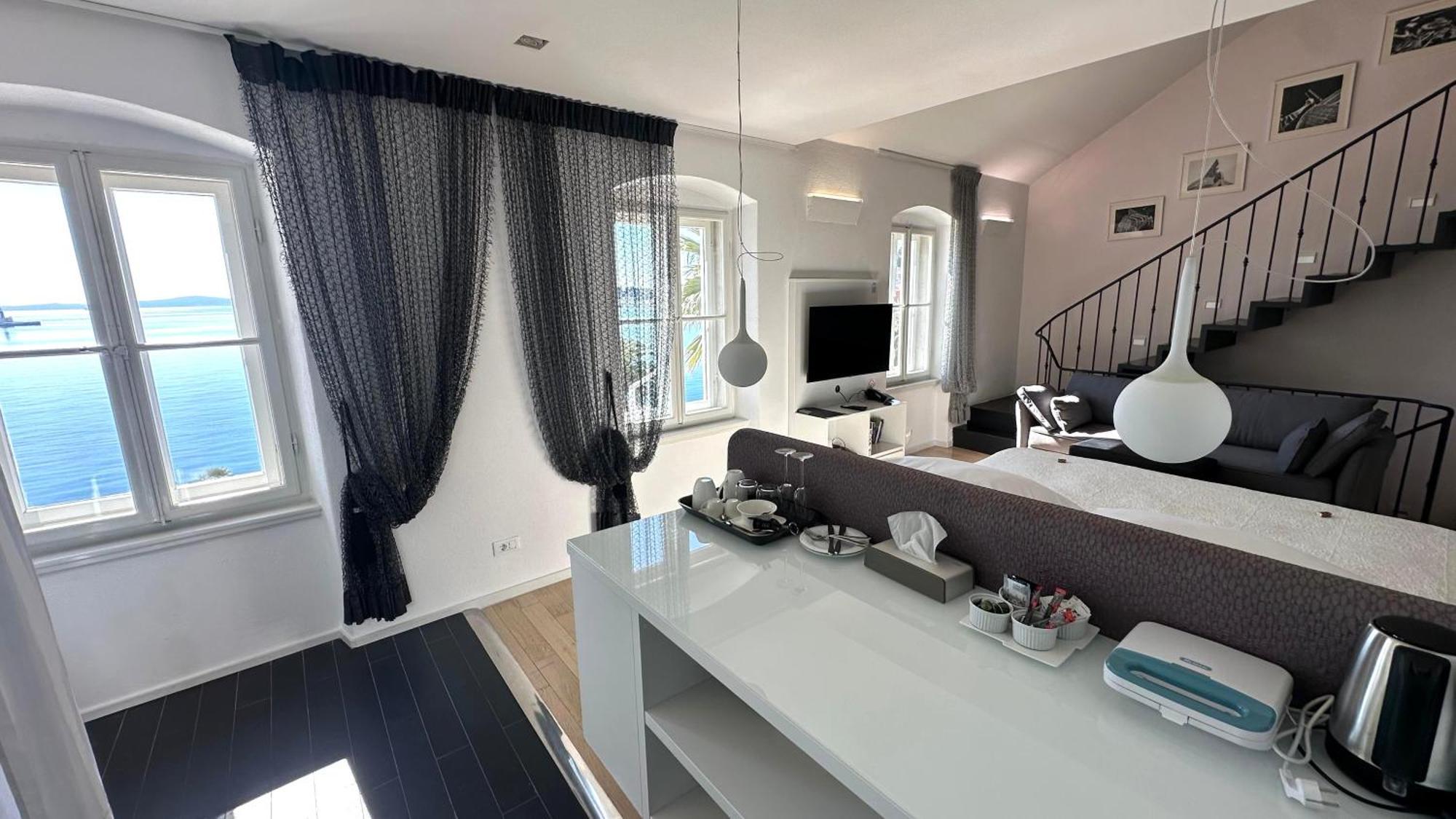 Riva Luxury Suites Split Exteriör bild