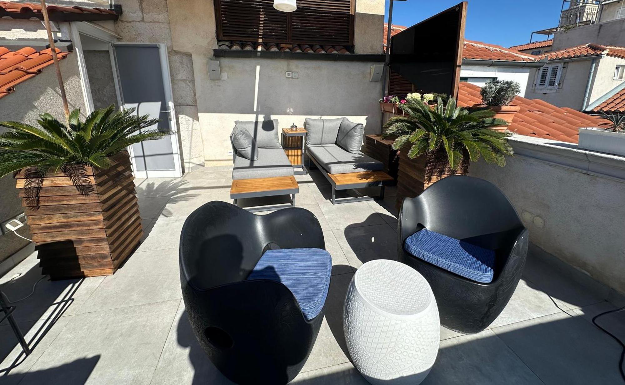 Riva Luxury Suites Split Exteriör bild