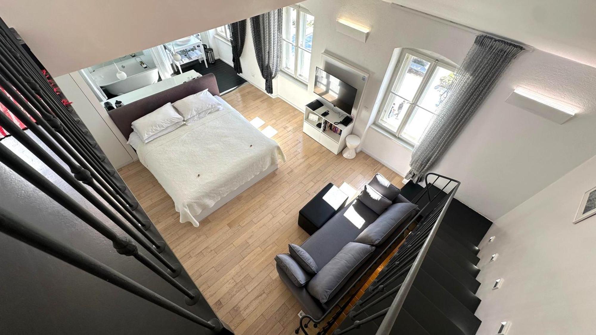 Riva Luxury Suites Split Exteriör bild